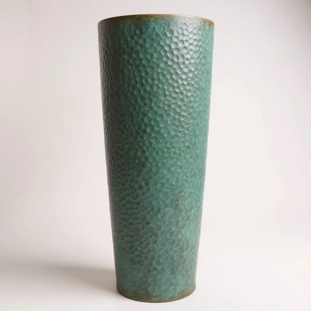 Planter in verdigris